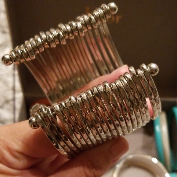 Bangle - Picture 3 of 4